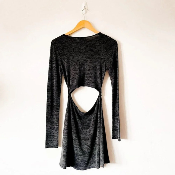 Aritzia Wilfred Dark Grey Cutout Solange Knit Long Sleeve Mini Dress  Sz Small - Picture 6 of 9